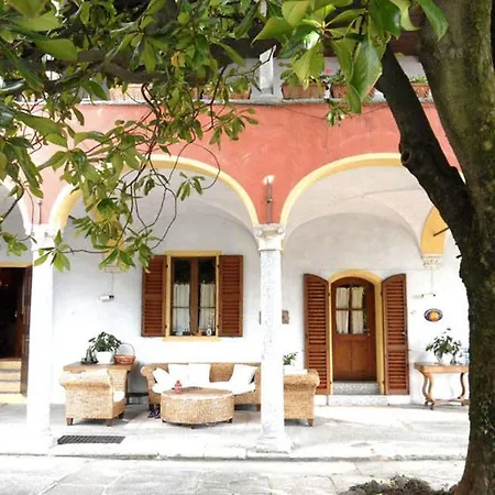 アパート San Salvatore Sleeps 4 With Pool