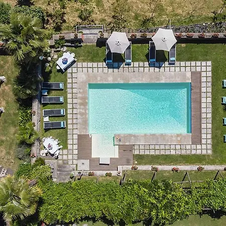 San Salvatore Sleeps 4 With Pool アパート