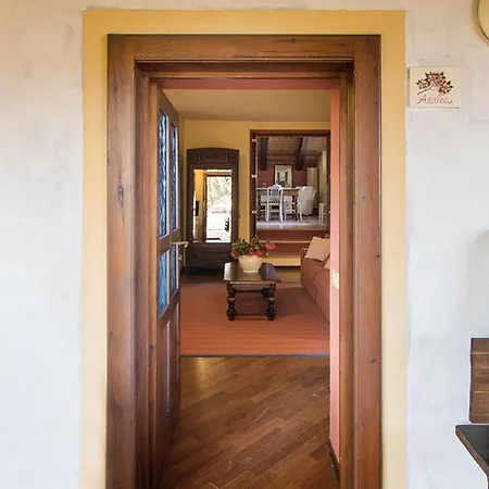 San Salvatore Sleeps 4 With Pool * マッシーノ・ヴィスコンティ
